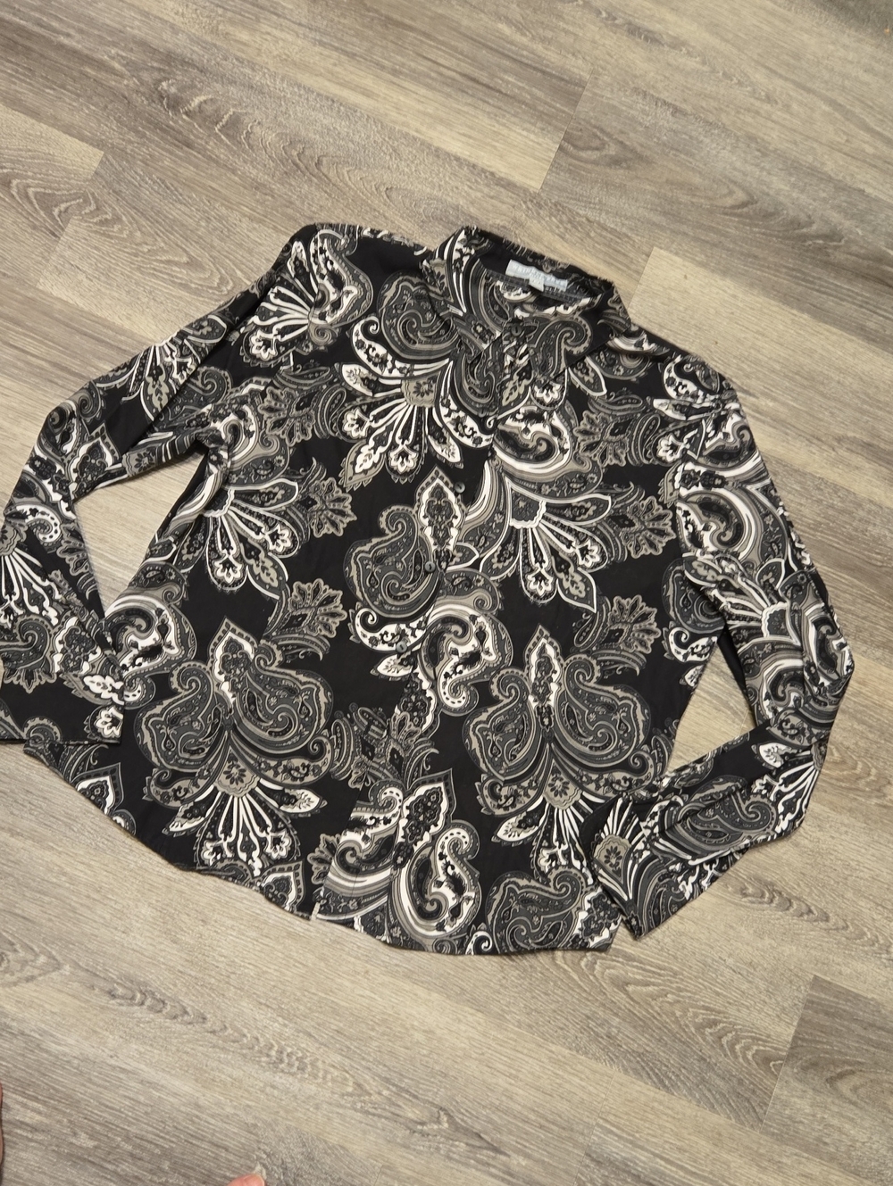 Foxcroft Paisley Fitted Button Front Top Sz 16